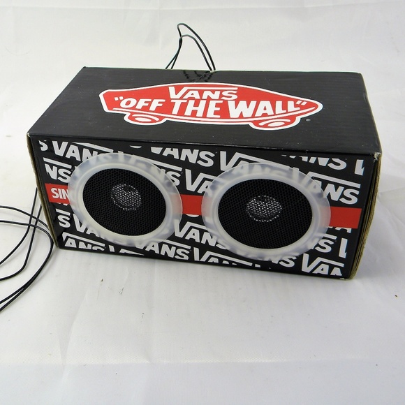 vans off the wall wireless speaker